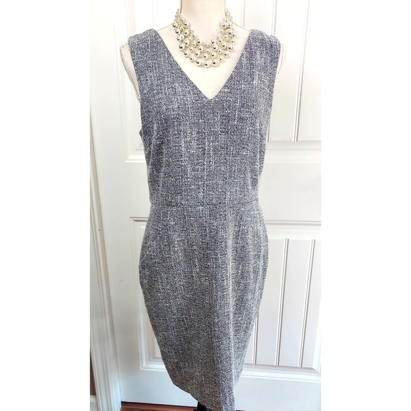 Banana Republic Dresses & Skirts - Banana Republic Dress Size 8 Navy White Tweed lined V‎ Neck Sleeveless Career